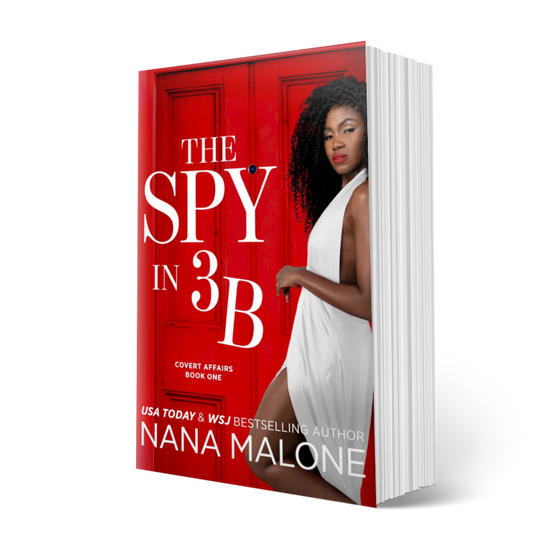 The Spy in 3B (Covert Affairs Book 1) (Paperback)